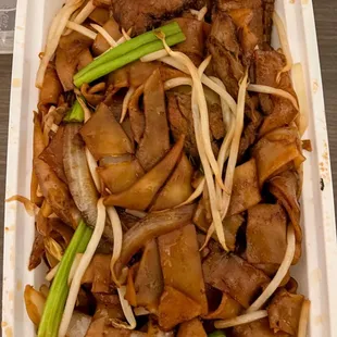 Stir Fried Beef Noodles with Soy Sauce