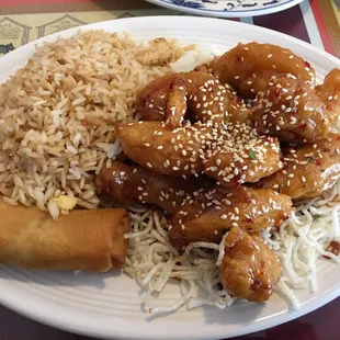 Sesame chicken :) Yummm!!