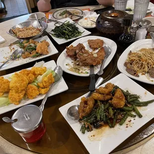 chicken wings and fried chicken, food