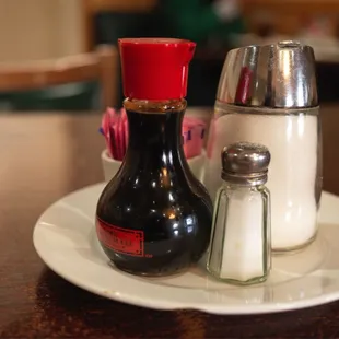 salt and pepper shakers