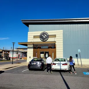 Shop exterior, convenient parking out front