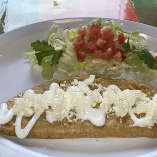 Quesadillas hechas a mano/ Fresh Hand-Made quesadillas