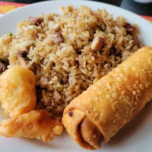 They make some of my favorite eggrolls and plain fried rice in the area!