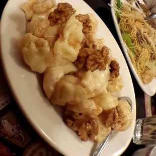 Honey walnut shrimp