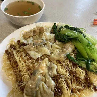 31. Sui-Kau Noodle with Vegetable