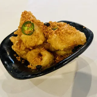 A8. Spicy Garlic Fried Calamari