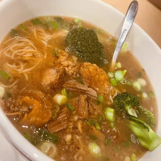 B7. Braised Brisket Noodle Soup