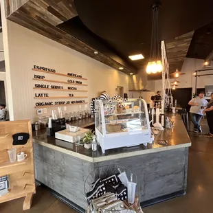 Cool coffee shop.  Would stop by here again as the ambience was pretty nice and outside area was big and scenery was nice.