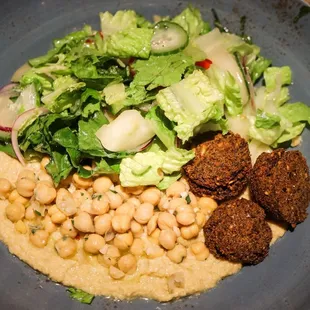 Falafel salad