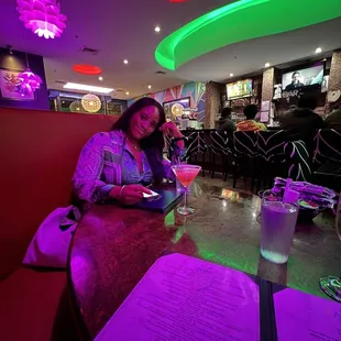 Friend &amp; ambiance