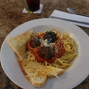 Spaghetti with meatballs