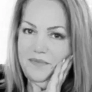 Paula A.