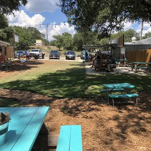 ramen and noodles, outside