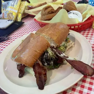 canyon burger