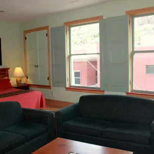 Suite 8 - Living Room/King Bed