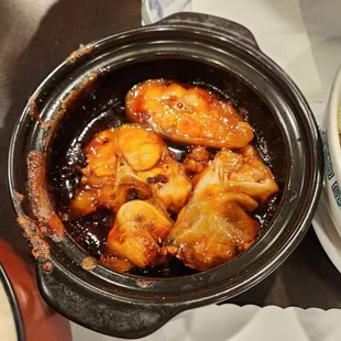Carmelized Pork Clay Pot
