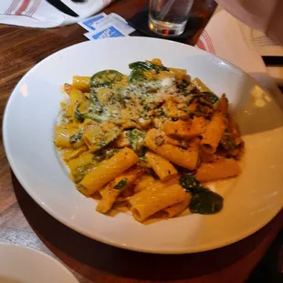 Spicy Chicken Rigatoni