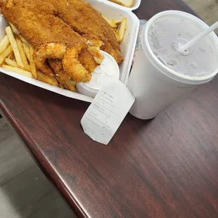 2 fish 2 shrimp fries tea bread combo