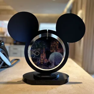 a mickey mouse clock
