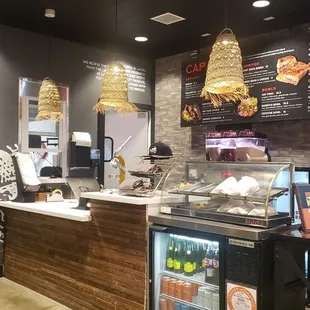 sushi and sashimi, interior