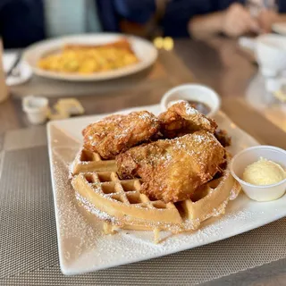 Fried Chicken and Waffle