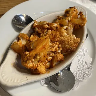 Spicy Buffalo Cauliflower Bites