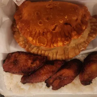 Sweet plantains white rice and empanadas combo chicken/ beef.