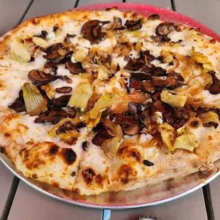 Angelina add artichokes