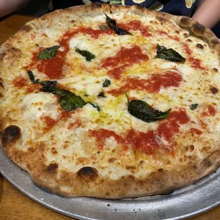 15"Margherita /15"Margarita (and 20 wings)