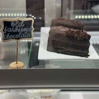 Old Fashioned Chocolate Cake