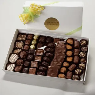 Looking for maple creams, buttercreams, chocolate caramels and all your favorites?  Come in for mouth-watering surprises...