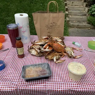 Steamed crabs, cocktail shrimp and Cole slaw!! Scrumptious!