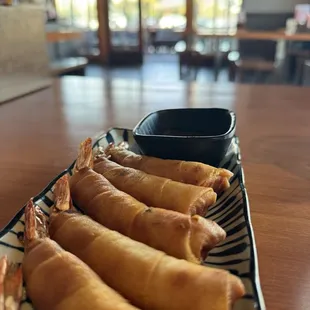 Crispy Shrimp Rolls