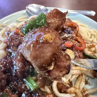 Black Pepper Beef Udon