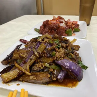 23. Eggplant with Spicy Meat Sauce