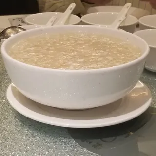 022. Shredded Crab Meat and Fish Maw Soup