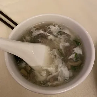 027. West Lake Beef Soup