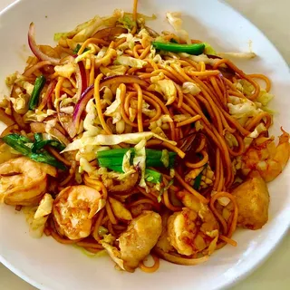 Seafood Pan Fried Noodle