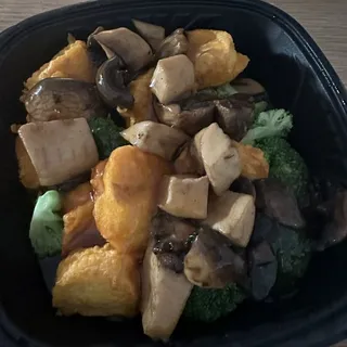 Crispy Tofu with Assorted Mushrooms