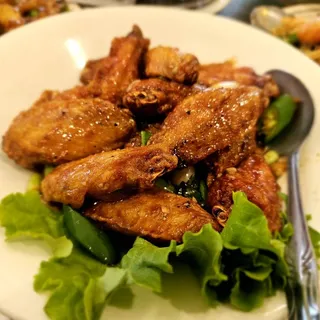 35. House Special Chicken Wings