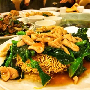 Crispy noodles with chicken