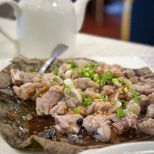 steamed ribs in lotus leaf
