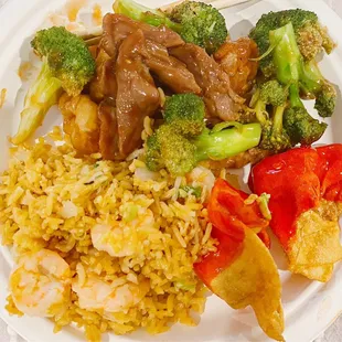 Mixed Plate. Soooo good! (Shrimp Fried Rice, Gaugee, Beef Broccoli)