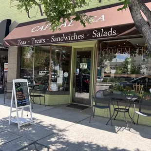 Beautiful and inviting entry!