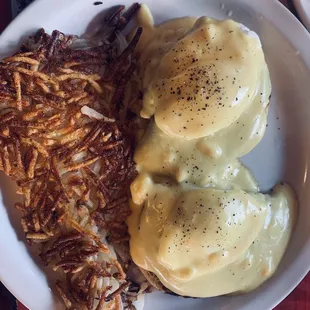 Eggs Benedict. 7/10 Hash browns 8/10