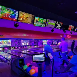 Glow Bowling