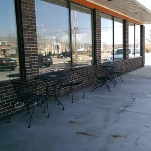 It's that time of year for out door dining.