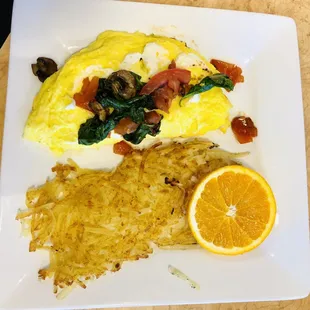 Veggie omelette with hash browns