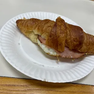 ham and egg on croissant no cheese