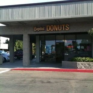 Capitol Donuts from parking lot